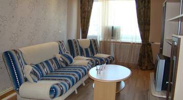 Фото номера Полулюкс с балконом Гостевой дом Aparthotel Uyut г. Димитровград 4